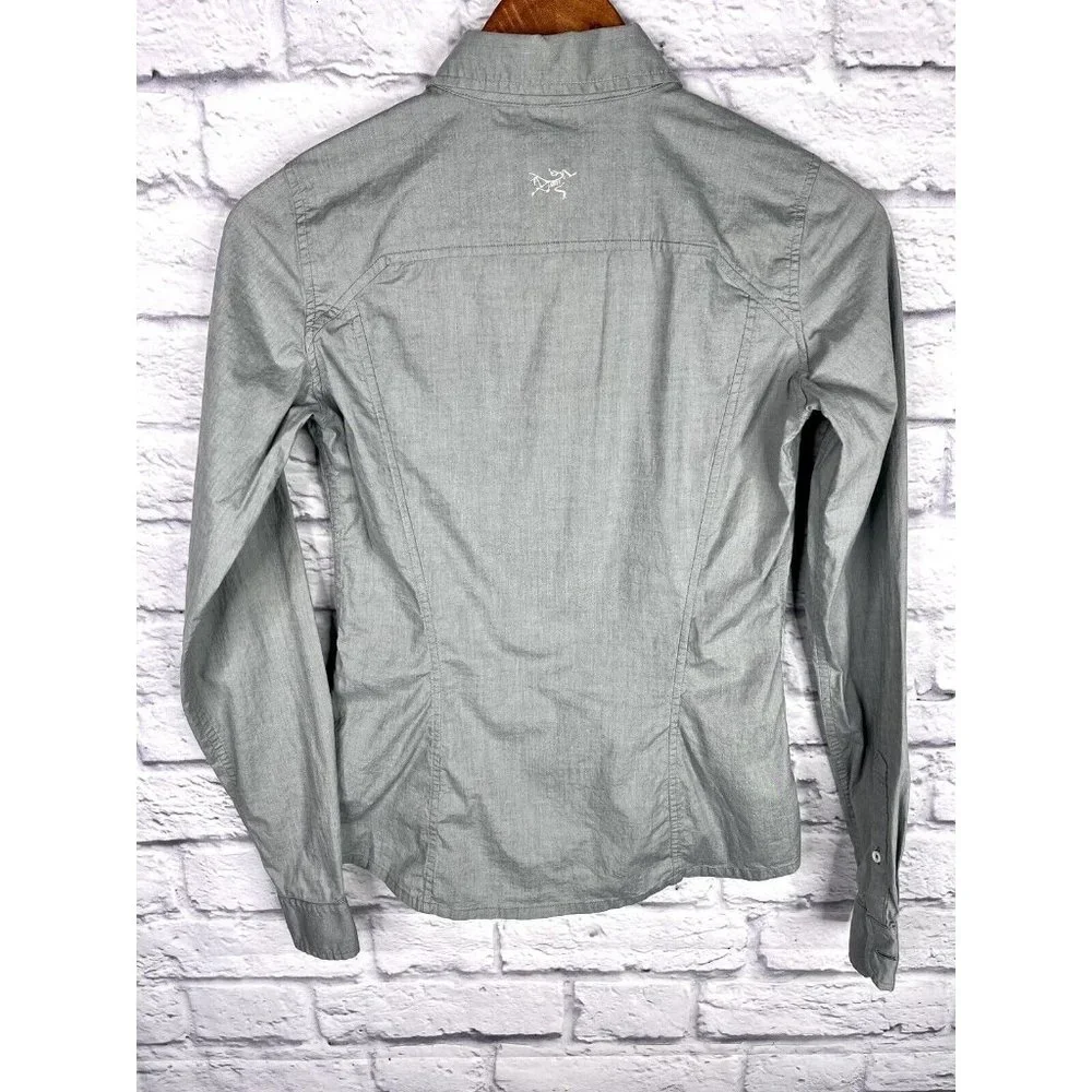 Gray Button-Up Women's Top - Picture 6 of 6